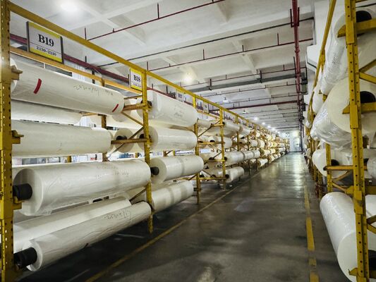 Bộ phim mạ nhiệt PET độ tinh khiết cao với độ bền nhiệt độ lên đến 130 °C và chiều dài tùy chỉnh lên đến 6000 mét