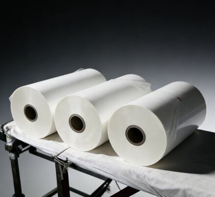 Màn hình mài mat với độ dày từ 17 đến 45 micron và kết cấu bề mặt mài mỏng mượt mà có tính năng điều trị corona hai mặt