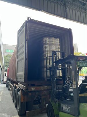 Bộ phim PET kim loại hóa với khả năng chống nhiệt lên đến 110 ° C, bề mặt phản xạ mịn và khả năng chống hóa học cho bao bì và lớp phủ