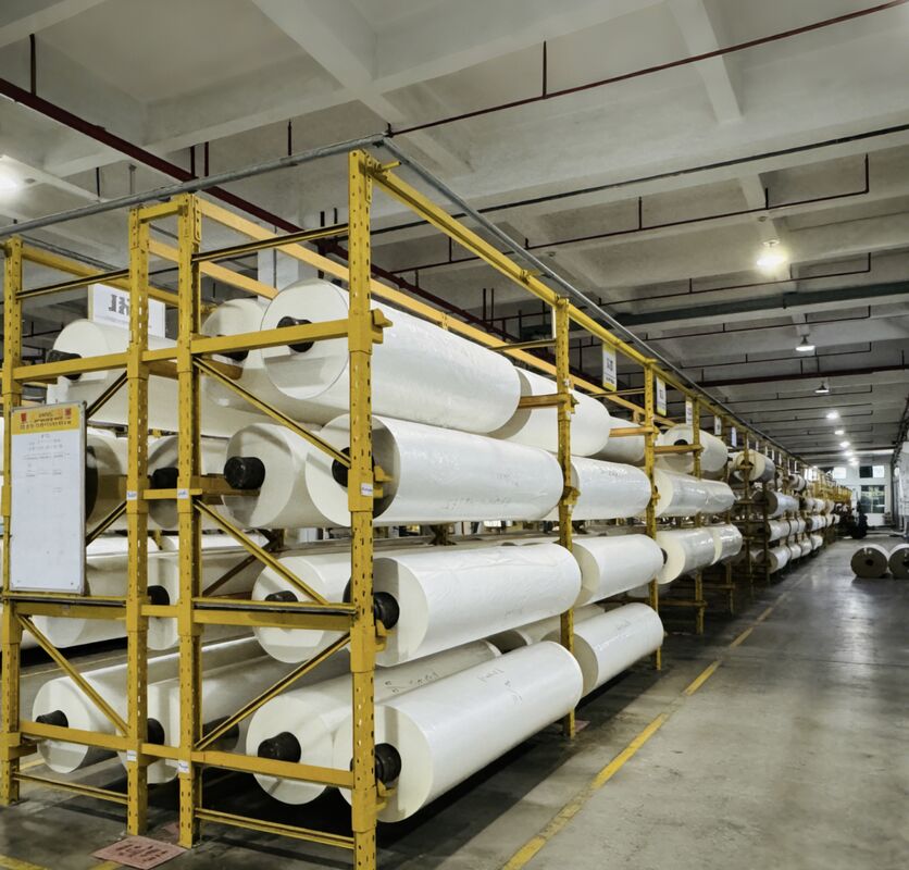 Phim pha trộn nhiệt BOPP trong suốt với keo EVA từ Hàn Quốc và chiều rộng 2200 mm cho lớp phủ bảo vệ rõ ràng