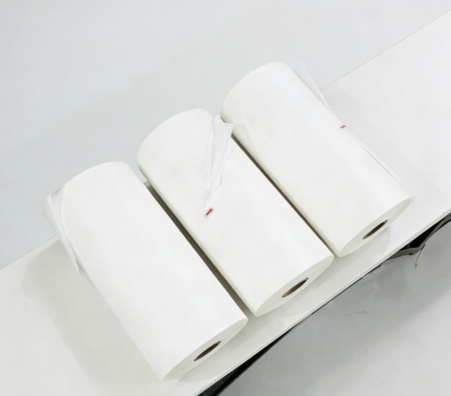 Phim mài giấy chống rách cao với kích thước lõi 1 inch hoặc 3 inch và tốc độ mài lên đến 400m / min